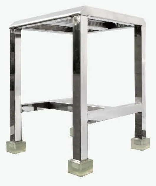 Cleanroom Workbenches - Integrated Services